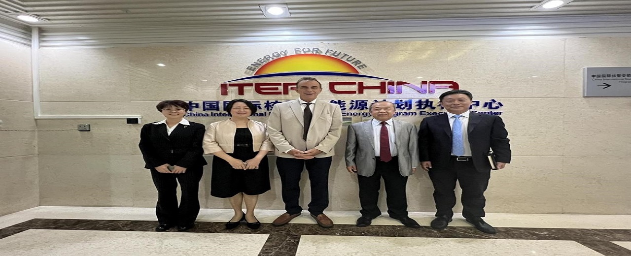 ITER组织总干事彼得罗·巴拉巴斯基与副总干事罗德隆到访核聚变中心